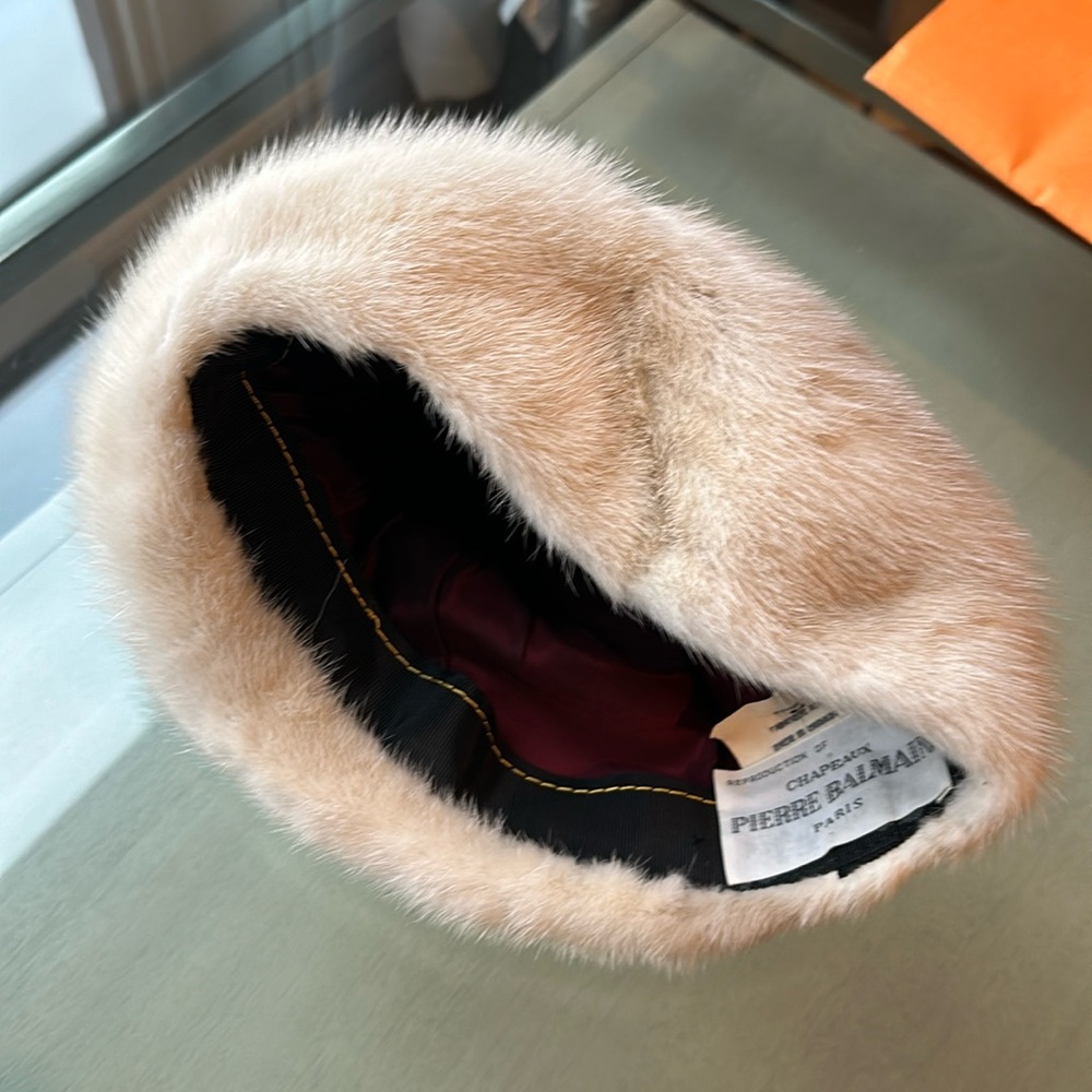 White mink fur real Pierre Balmain hat Paris